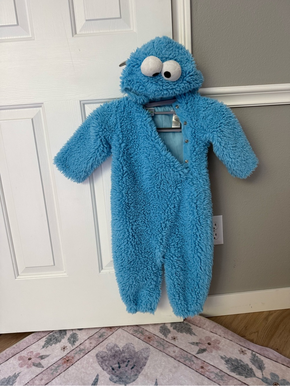 Pottery Barn Sesame Street Blue Fuzzy Cookie Monster Hooded One-Piece Costume 2T